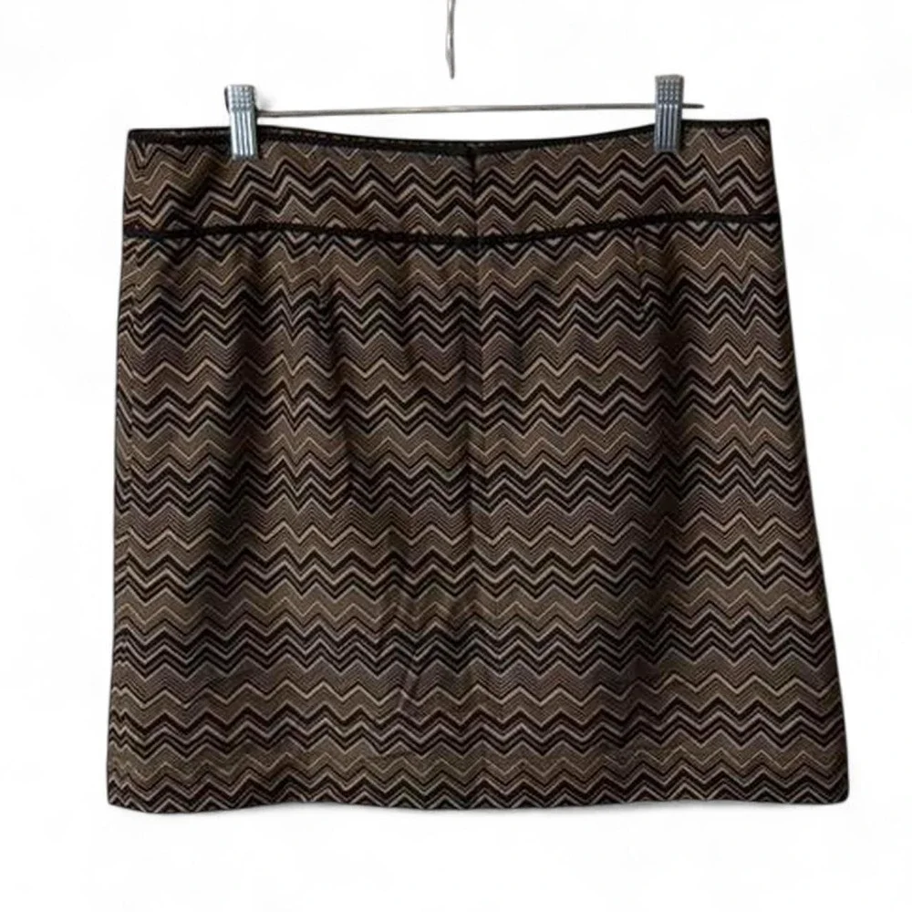 LOFT‎ Black & Tan Chevron Mini Skirt, Women's Size 12